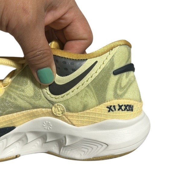 Nike Kyrie 8 Citron Tint Leopard DJ6017-800 Yellow and Black Sneakers Size 5.5 - Picture 5 of 8
